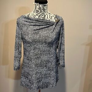 Dana Buchman Top🌹Absolutely Stunning